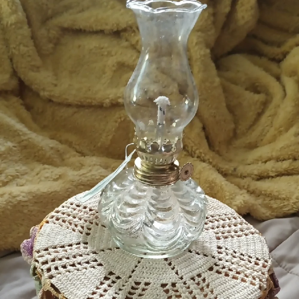 Luminess White Accent Vase